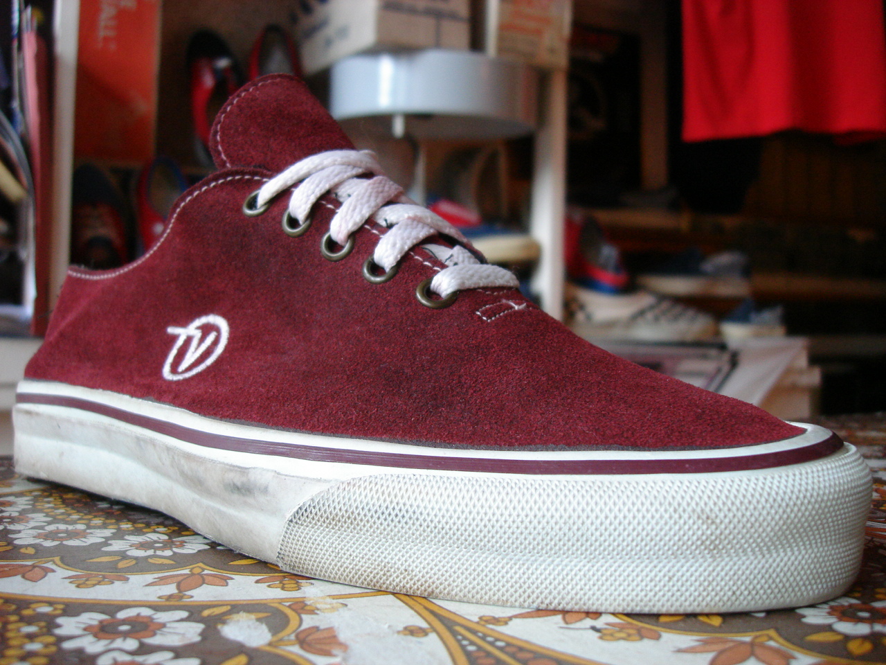theothersideofthepillow: vintage VANS style #78 1 PIECE SUEDE US9 